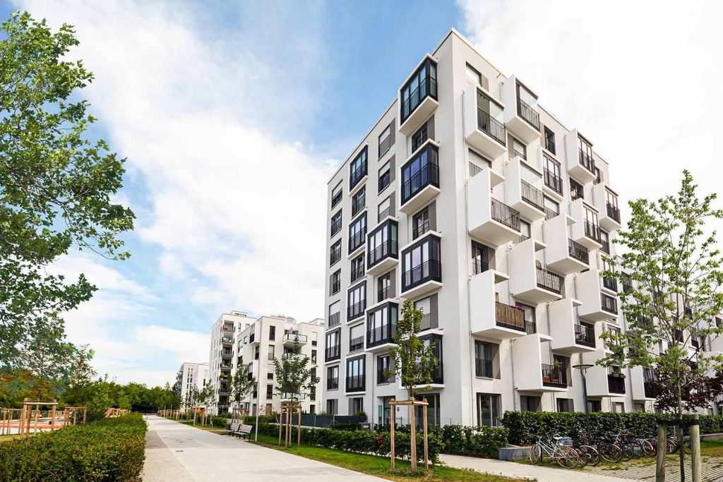 Mehrstöckiges modernes Wohnhaus